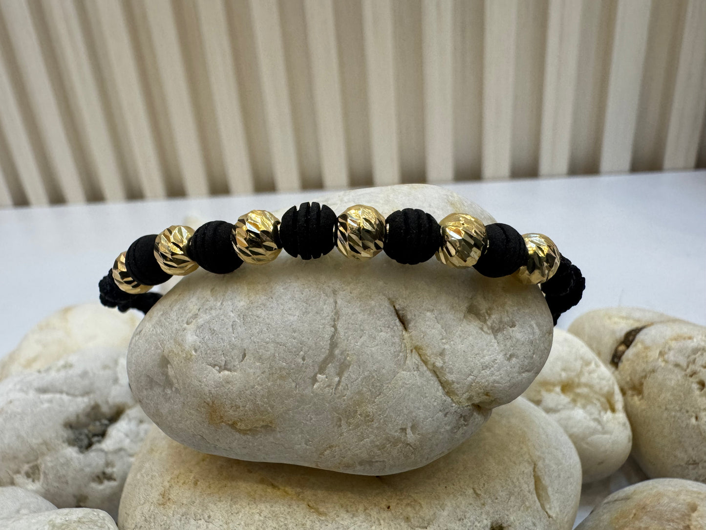Pulsera tejida